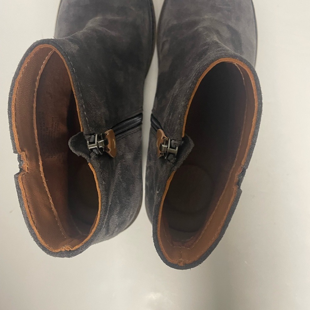 Gentle Souls by Kenneth Cole Leather Mona Charcoal Wedge Bootie Women's‎ 6.5 - Picture 7 of 12